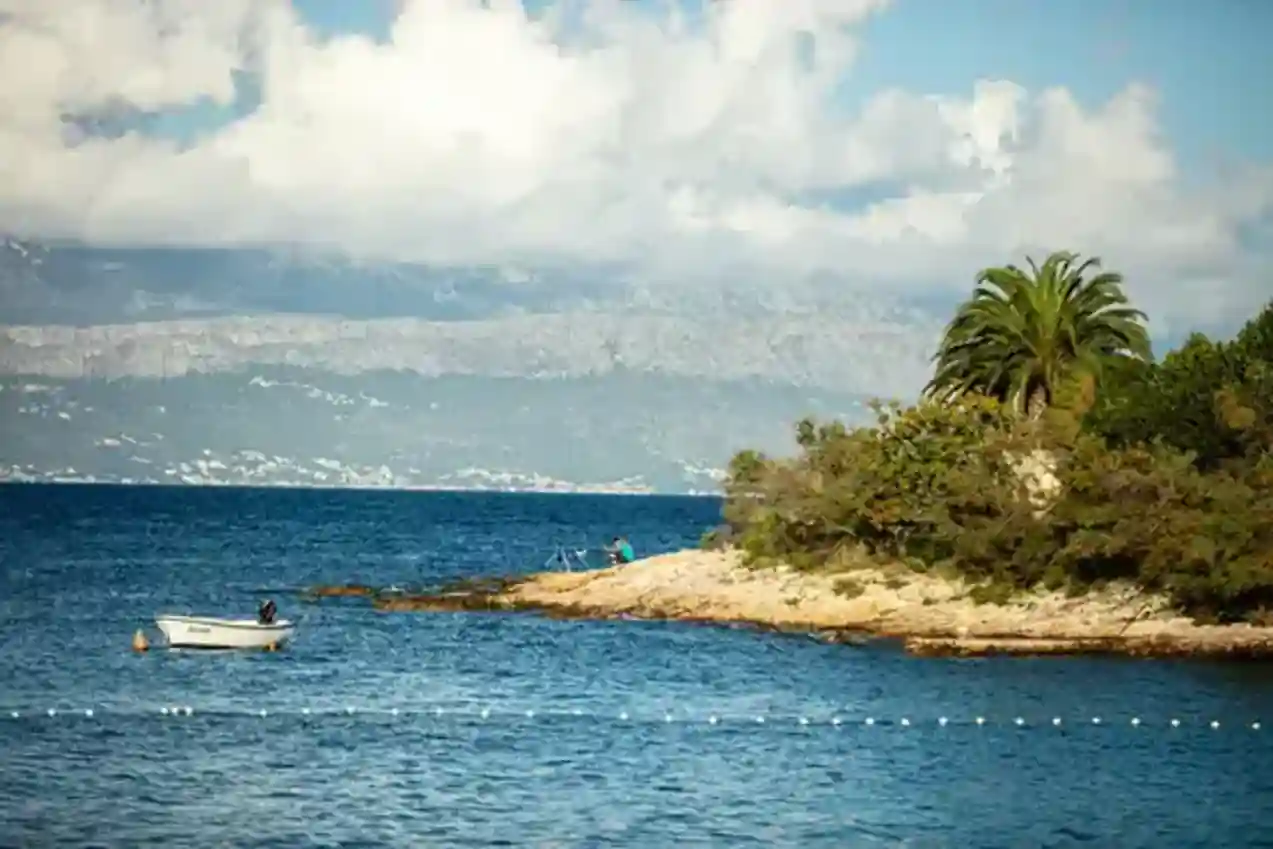 Luxury Island Escape